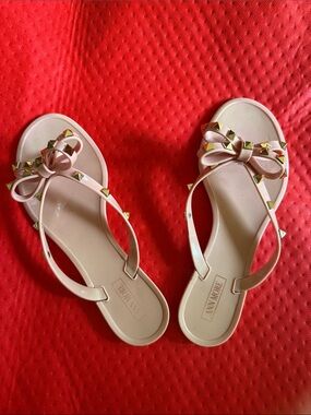 Nude Bow Stud Jelly Sandals